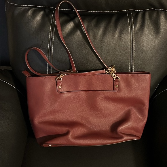 Michael Kors burgundy large bag - Picture 4 of 9